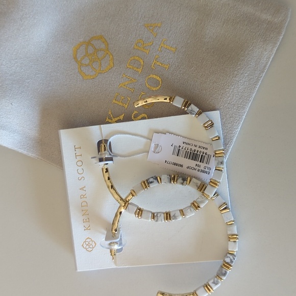 Kendra Scott earrings - Picture 2 of 4